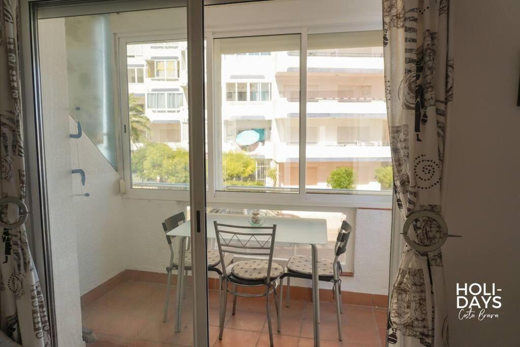 Apartamento Marina Dreams Ρόζες Εξωτερικό φωτογραφία